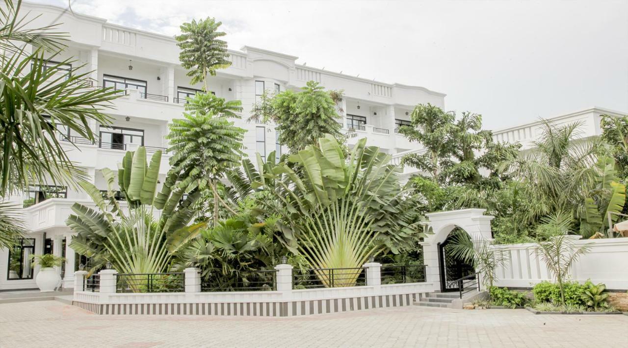 Hotel Kangaroo 부줌부라 외부 사진